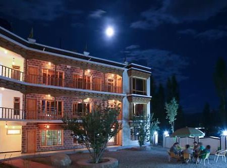 Hotel Lhalingkha レー エクステリア 写真